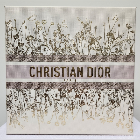 DIOR Gift Box - Picture 2 of 12